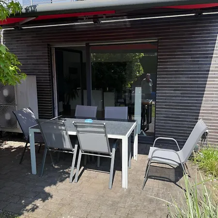 Tolle In Am Niederrhein Mit Terrasse Zum Entspannen דירה