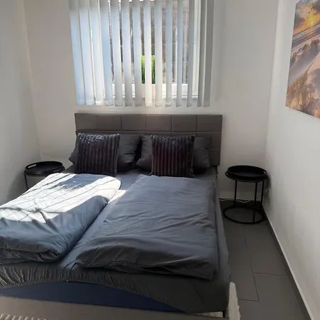 Tolle In Am Niederrhein Mit Terrasse Zum Entspannen דירה
